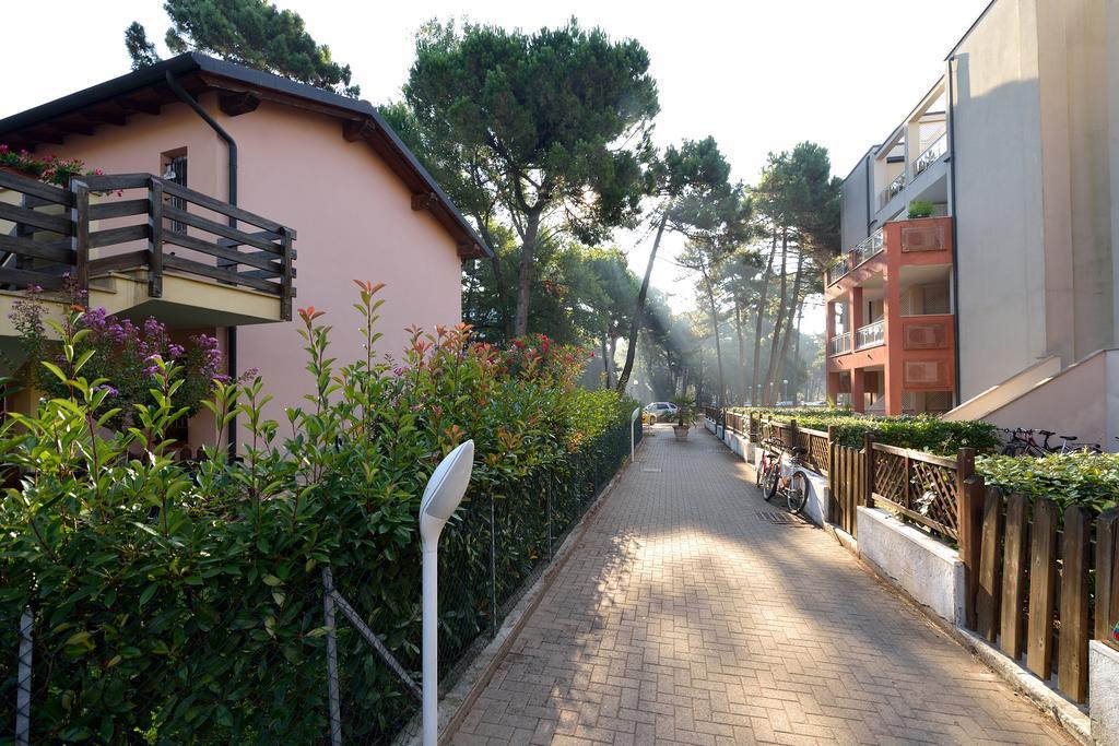 Residence Il Parco Dei Pini 마리나로미에 외부 사진